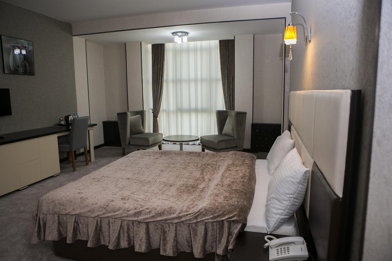 Azalea Hotel Baku Bagian luar foto